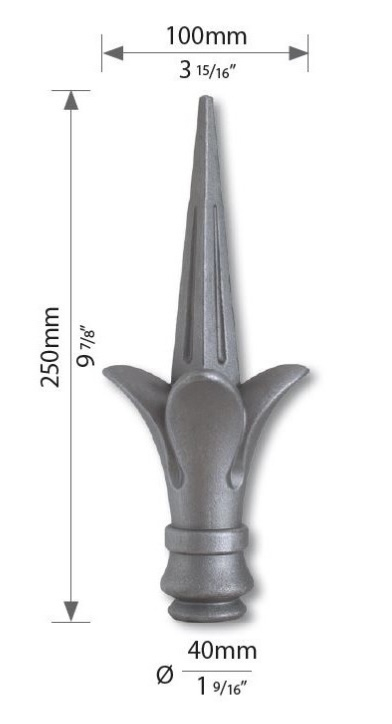 Pointe de lance de la gamme prestige, en fer forgé acier moulé. Hauteur 250mm largeur 100mm avec base ronde pleine de diamètre 40mm. Elément décoratif idéal pour votre portail ou clôture, par exemple. Fixation par soudure. Fournie brut, à peindre ou à vernir avec un produit adapté qui protège contre la corrosion.