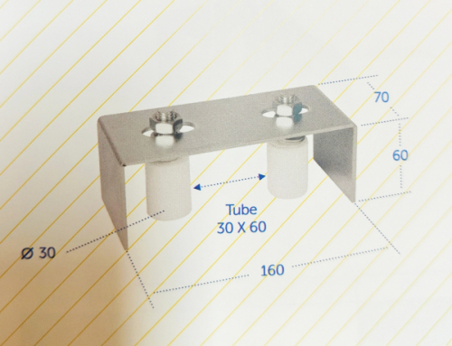 Plaque de guidage livrée avec deux olives de guidage Ø30mm. Hauteur 60mm largeur 70mm longueur 160mm avec réglage de 30mm à 75mm pour tube de 30 à 60mm. À visser. Olive de guidage en Nylon avec axe en acier zingué Ø30mm. Permet le guidage d'un portail coulissant. Fabriquée avec un rouleau en nylon de haute qualité, elle offre une résistance exceptionnelle à l'usure et une réduction significative des frottements, assurant ainsi une durabilité accrue et une fluidité de mouvement inégalée.