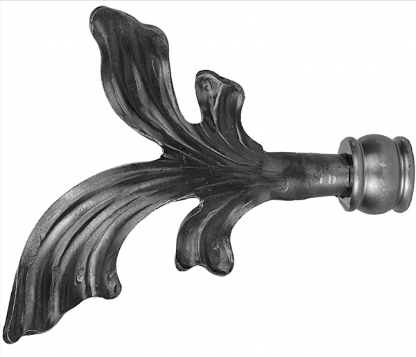 Embout de tringle à rideaux, motif feuilles, <b>côté droit</b>, en fer forgé. Hauteur 110mm Longueur 135mm Diamètre Ø17mm, convient pour des barres de Ø16mm. Fixation par vis (fournie avec). Livré brut, à peindre ou à vernir à votre convenance pour s'harmoniser parfaitement avec votre décoration intérieure. Ces embouts décoratifs sont la touche finale parfaite pour votre tringle à rideaux.